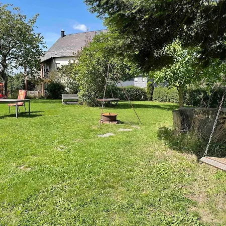 Mitten Im Garten Apartment Lotzbeuren