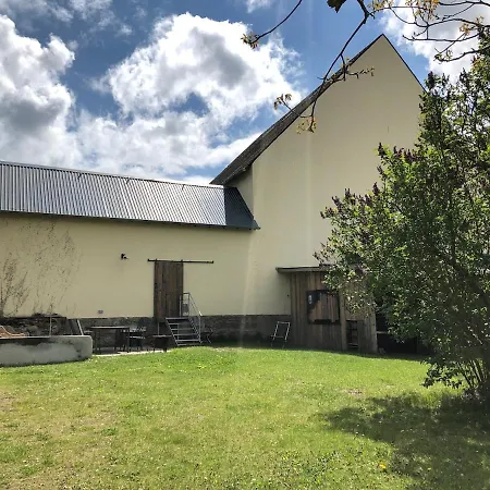 Mitten Im Garten * Lotzbeuren